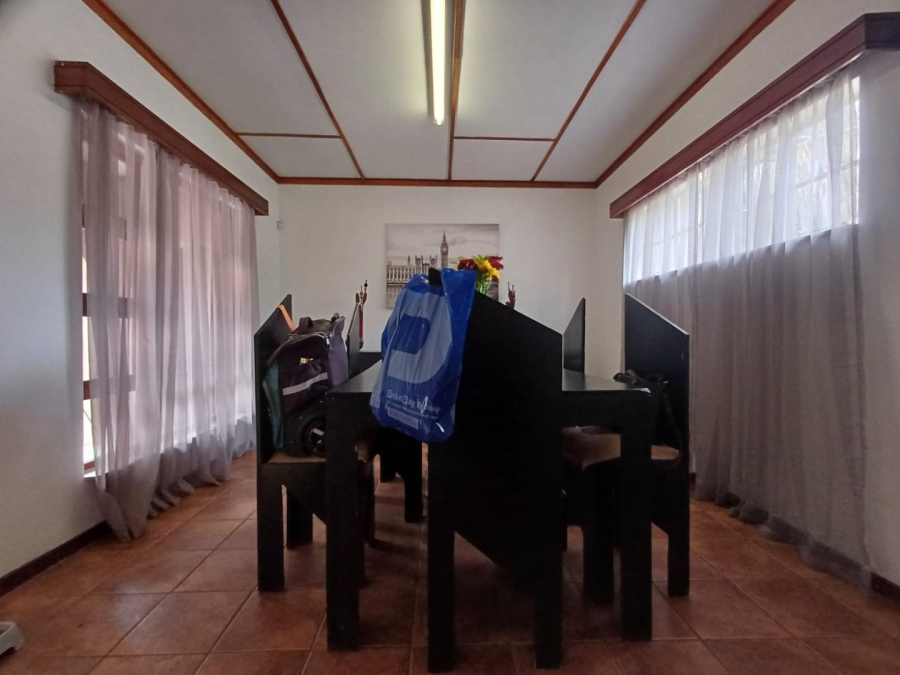 4 Bedroom Property for Sale in Flimieda North West